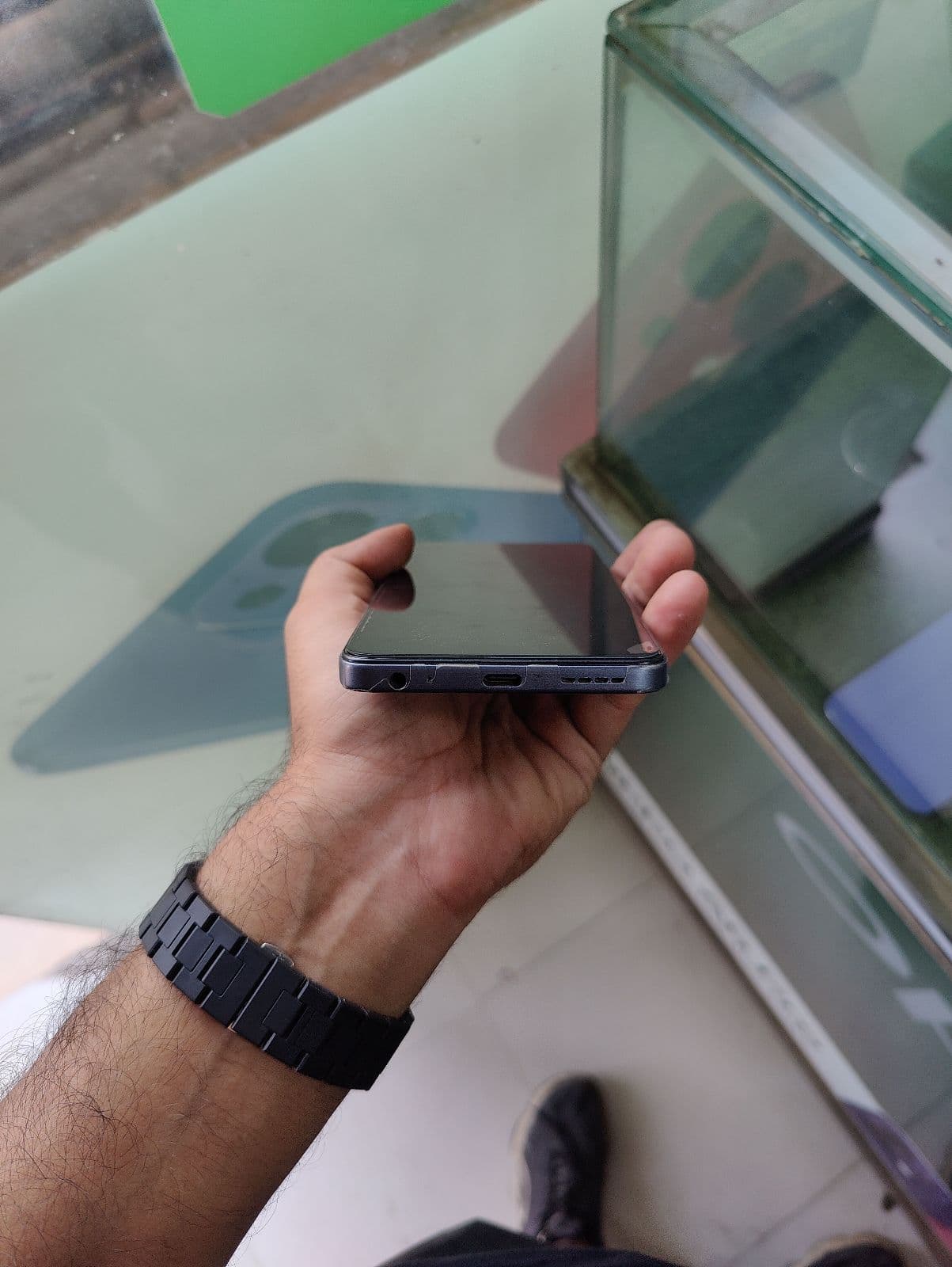 Infinix Hot 50 8GB / 128GB in Titanium Grey — photo 5