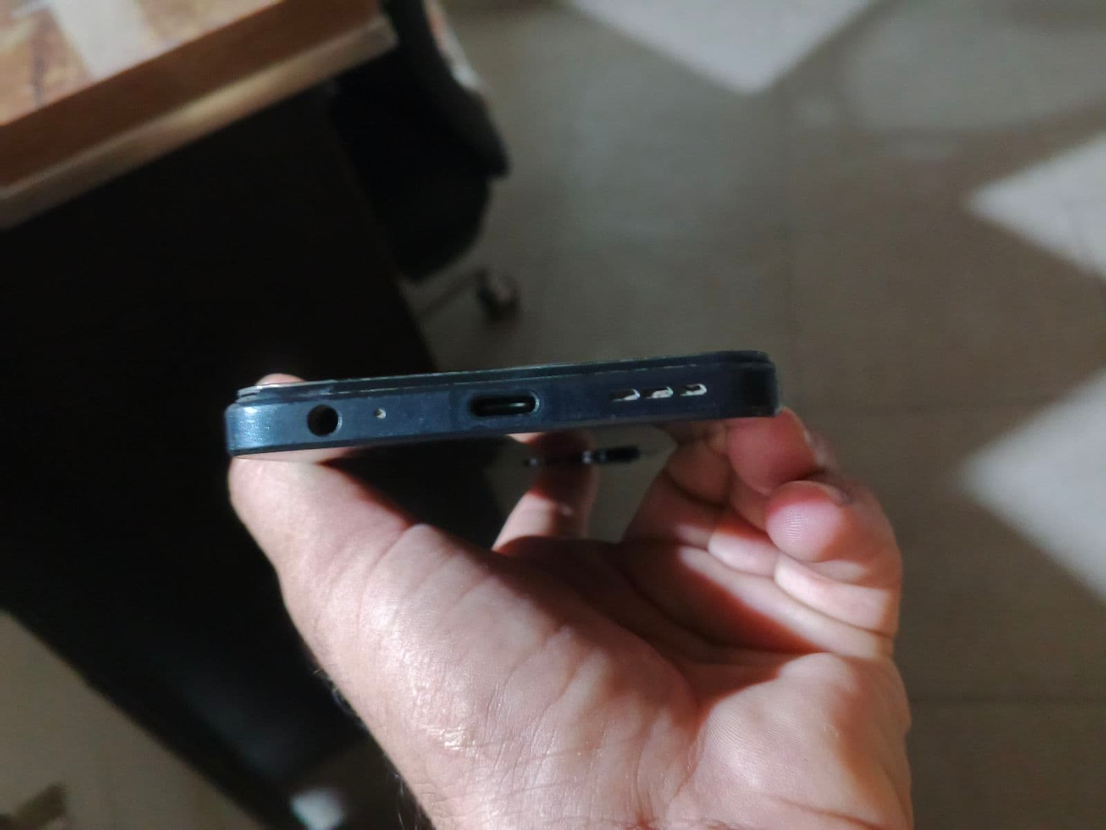 Infinix Hot 30 4GB / 64GB in Racing Black — photo 5