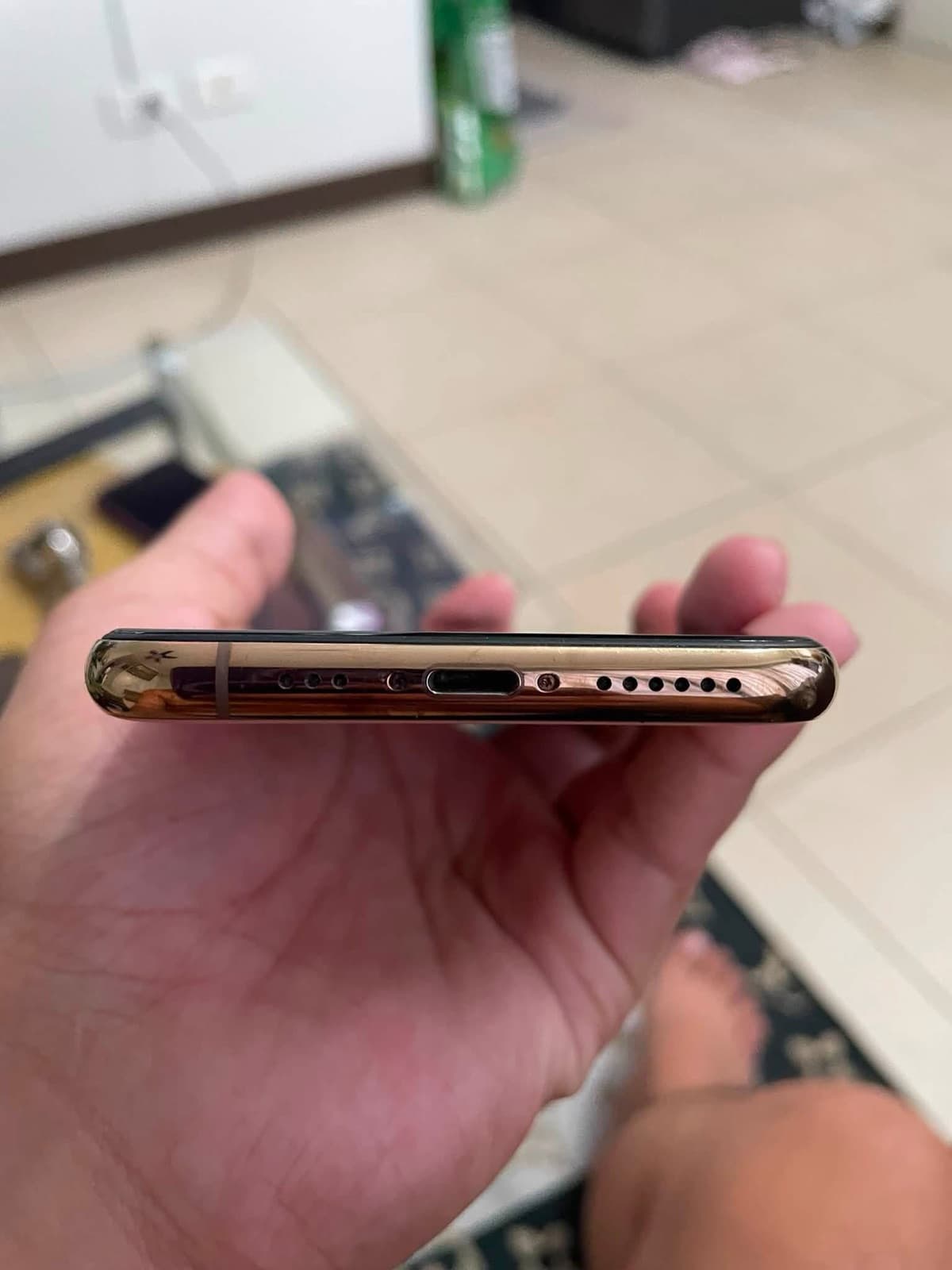 Apple iPhone 11 Pro 256GB in Gold — photo 2