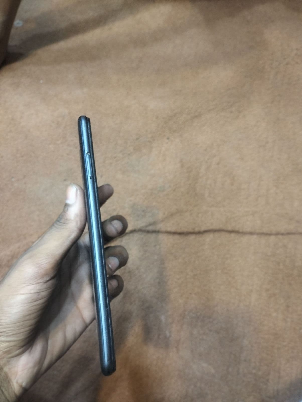 Infinix Hot 10 6GB / 128GB in Obsidian Black — photo 4