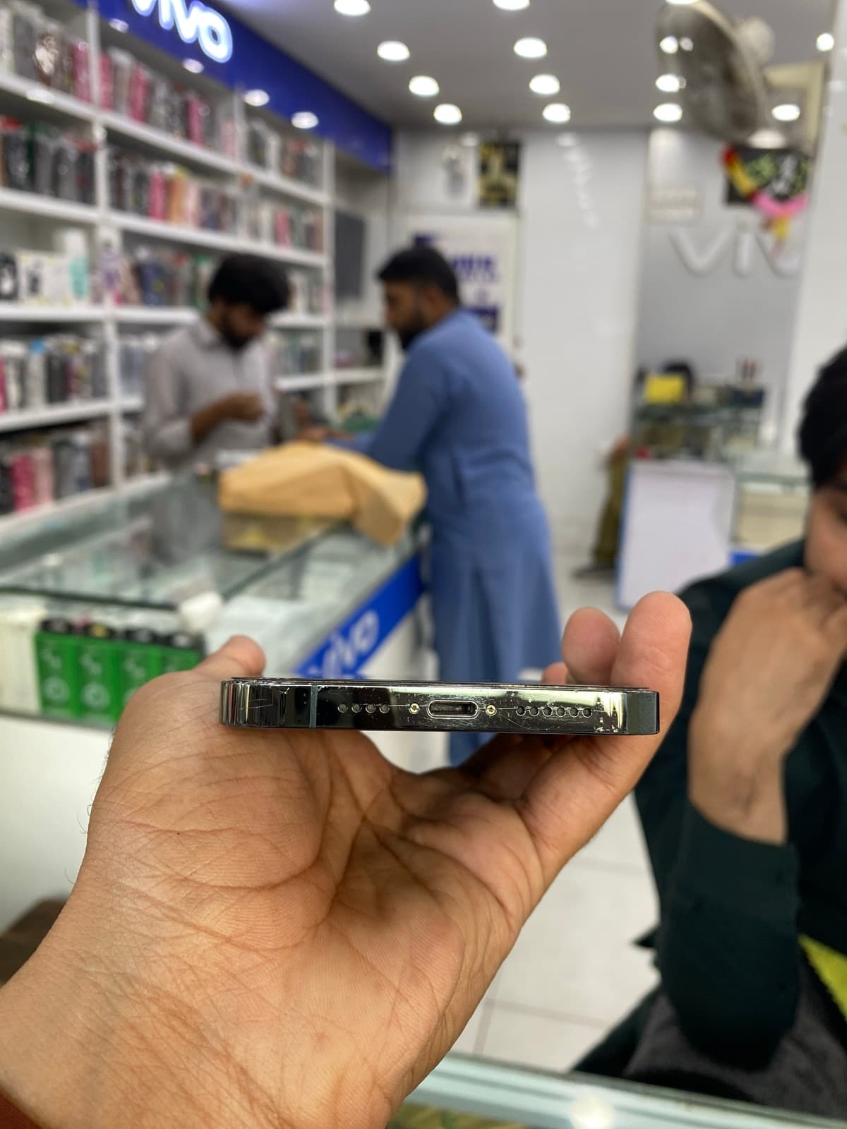 Apple iPhone 13 Pro Max 128GB in Alpine Green — photo 3