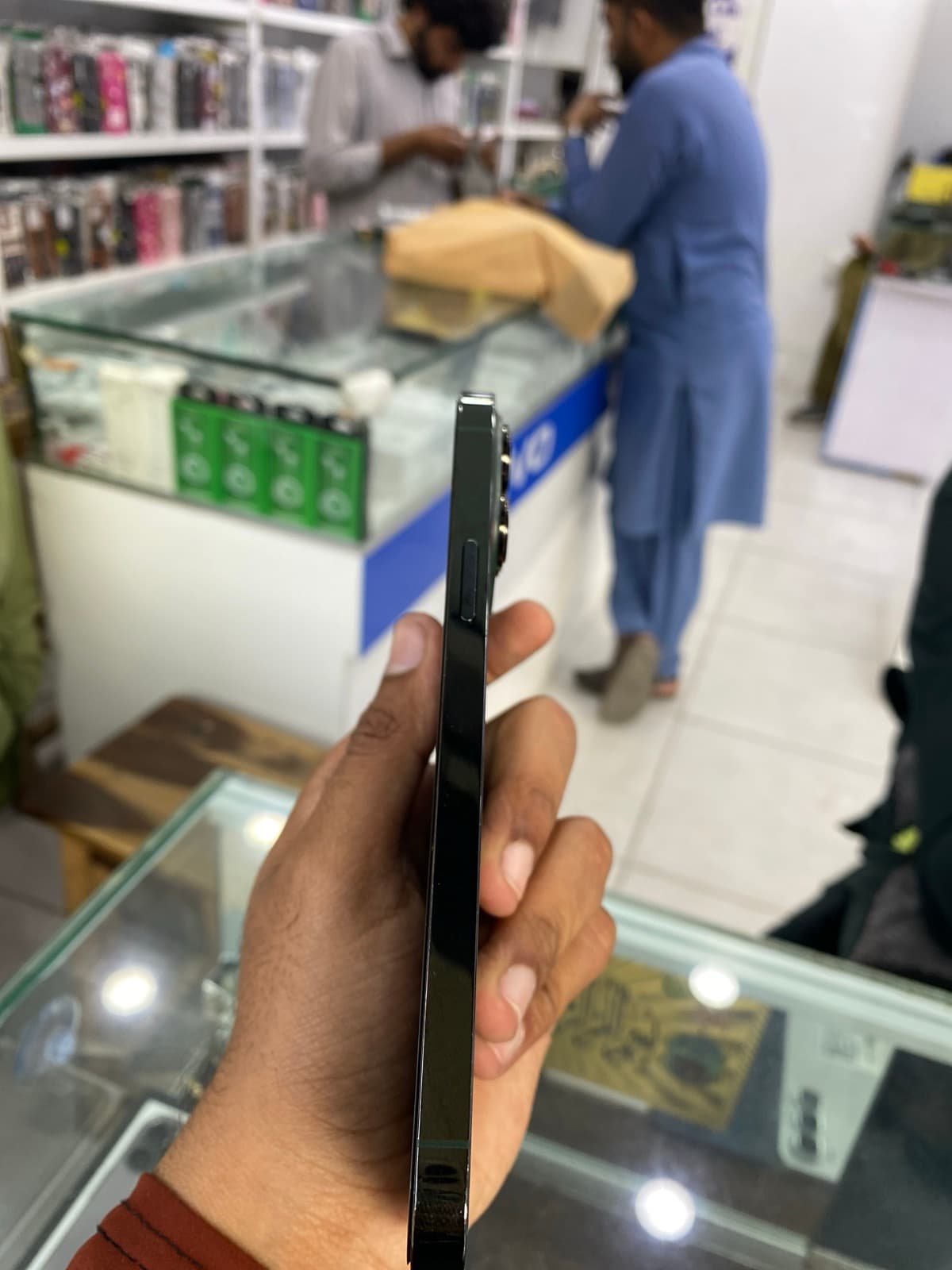 Apple iPhone 13 Pro Max 128GB in Alpine Green — photo 5