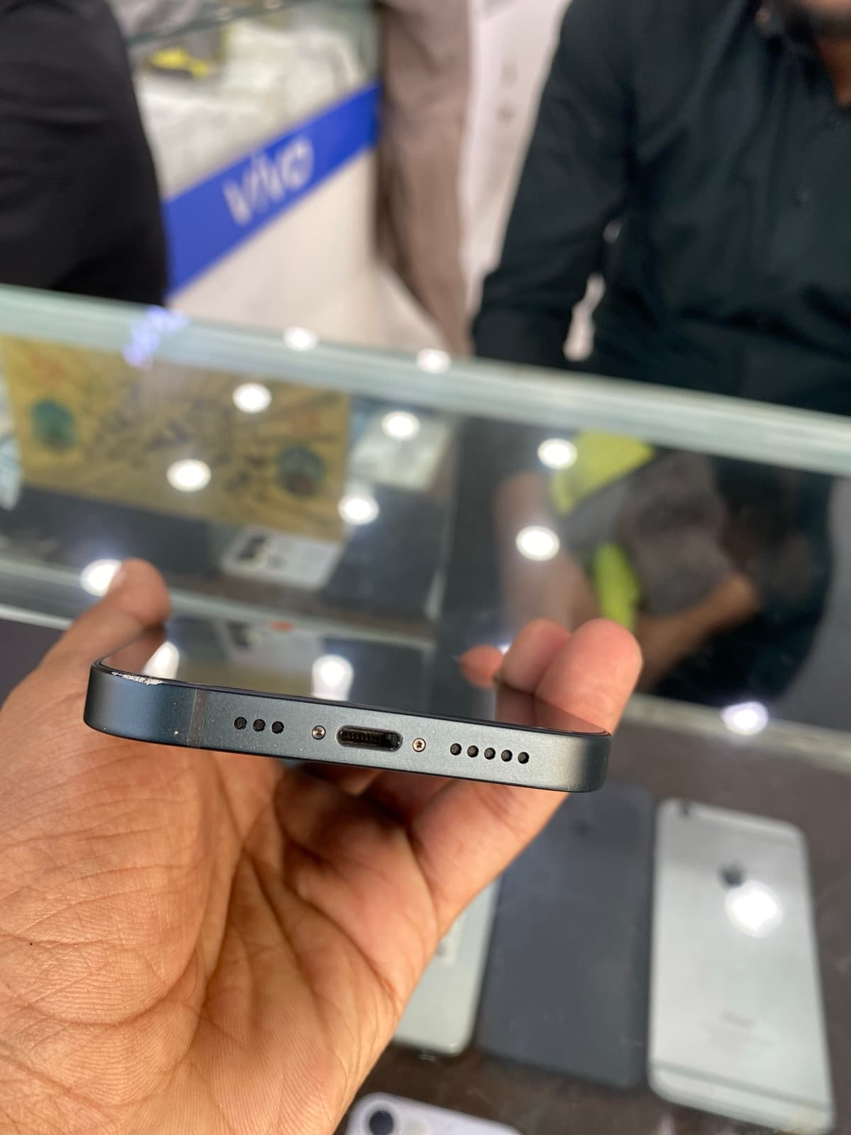 Apple iPhone 14 128GB in Blue — photo 3