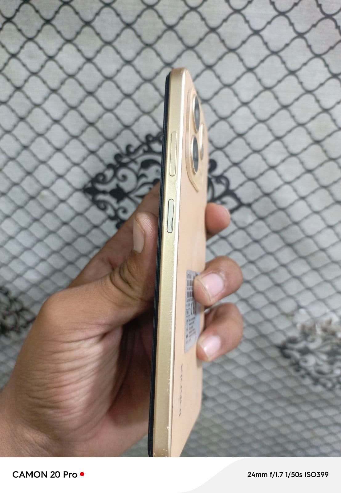 Infinix Smart 9 4GB / 128GB in Sandstone Gold — photo 2