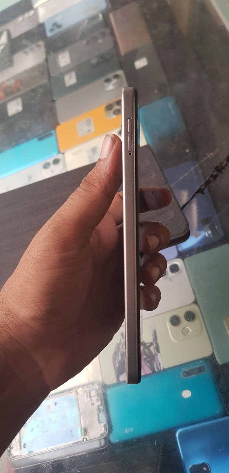 Infinix Smart 9 4GB / 128GB in Neo Titanium — photo 3