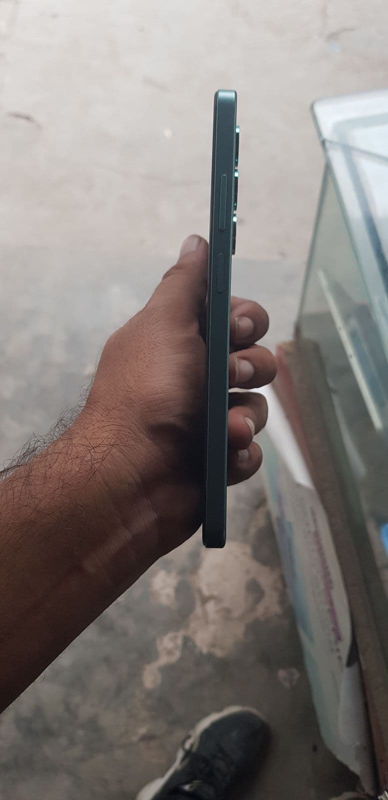Oppo A5 2025 6GB / 128GB in Aurora Green — photo 4