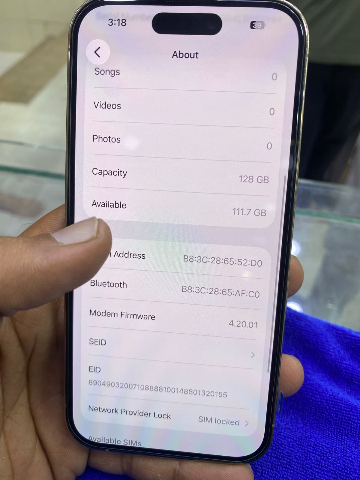 Apple iPhone 14 Pro 128GB in Gold — photo 2