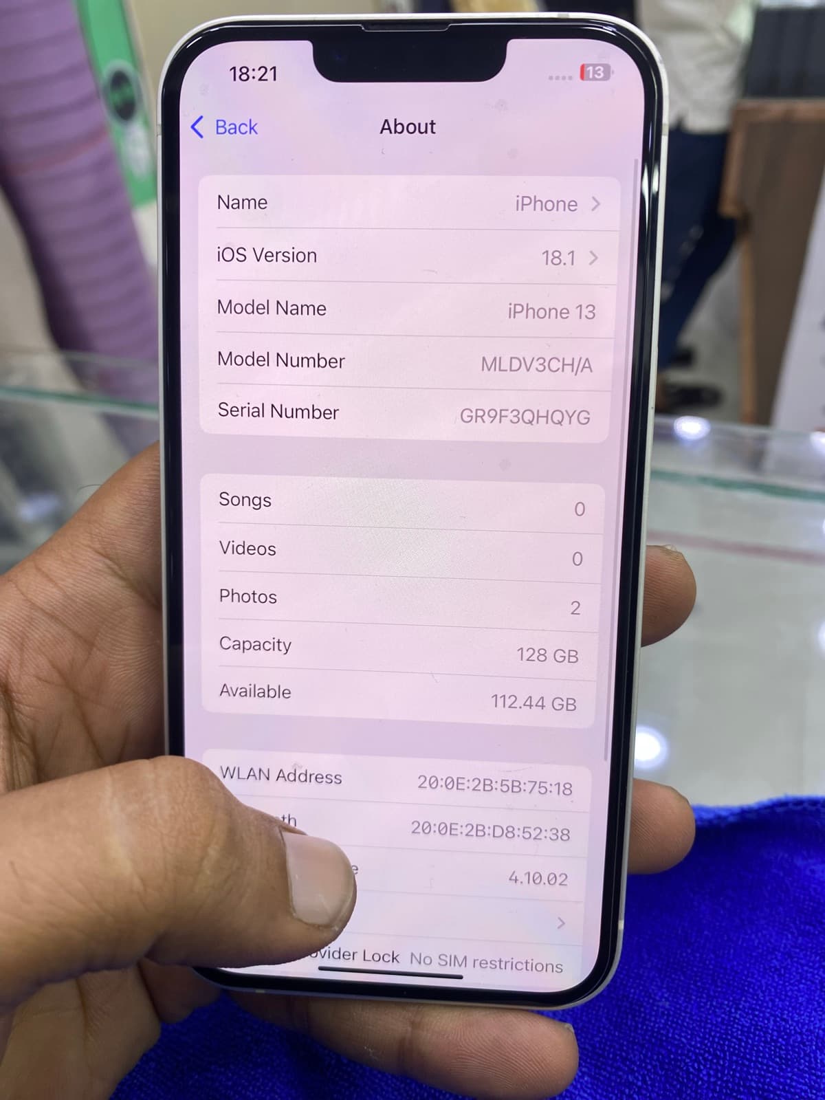 Apple iPhone 13 128GB in Starlight — photo 3