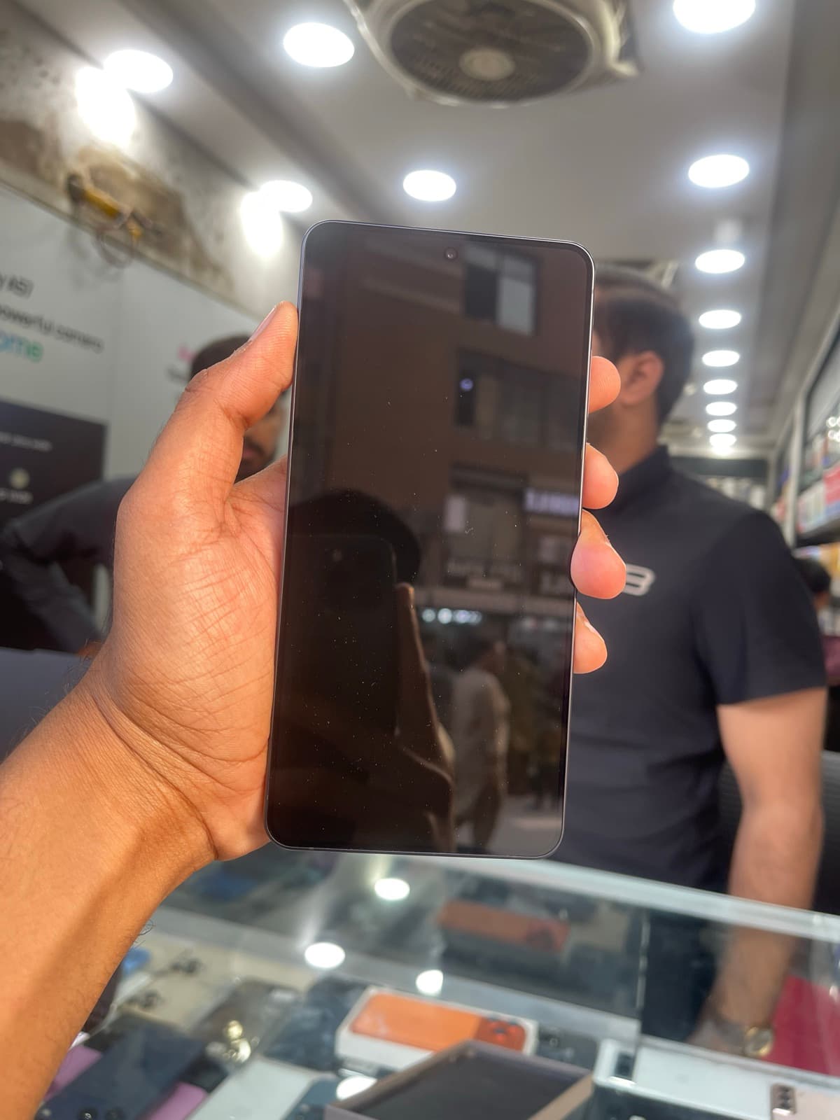 Samsung Galaxy S26+ 12GB / 256GB in Black — photo 3