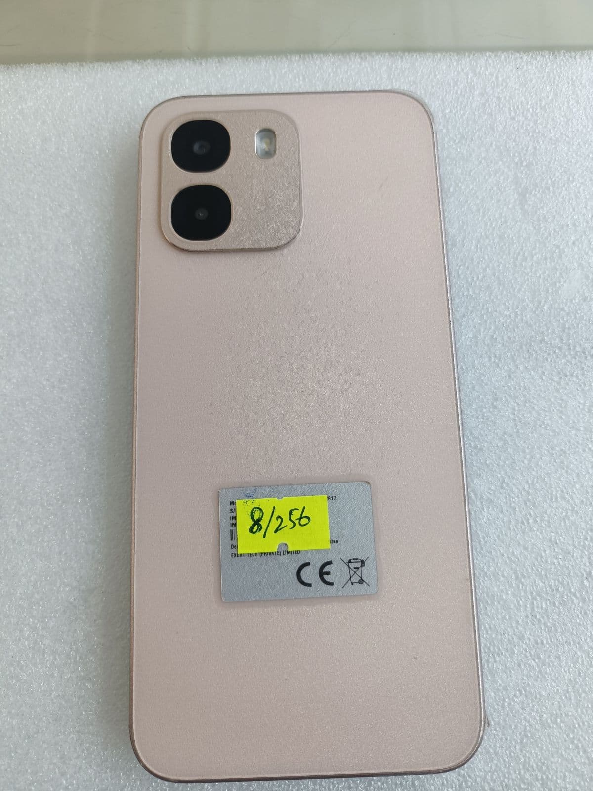 Oppo A6 · 8GB / 256GB