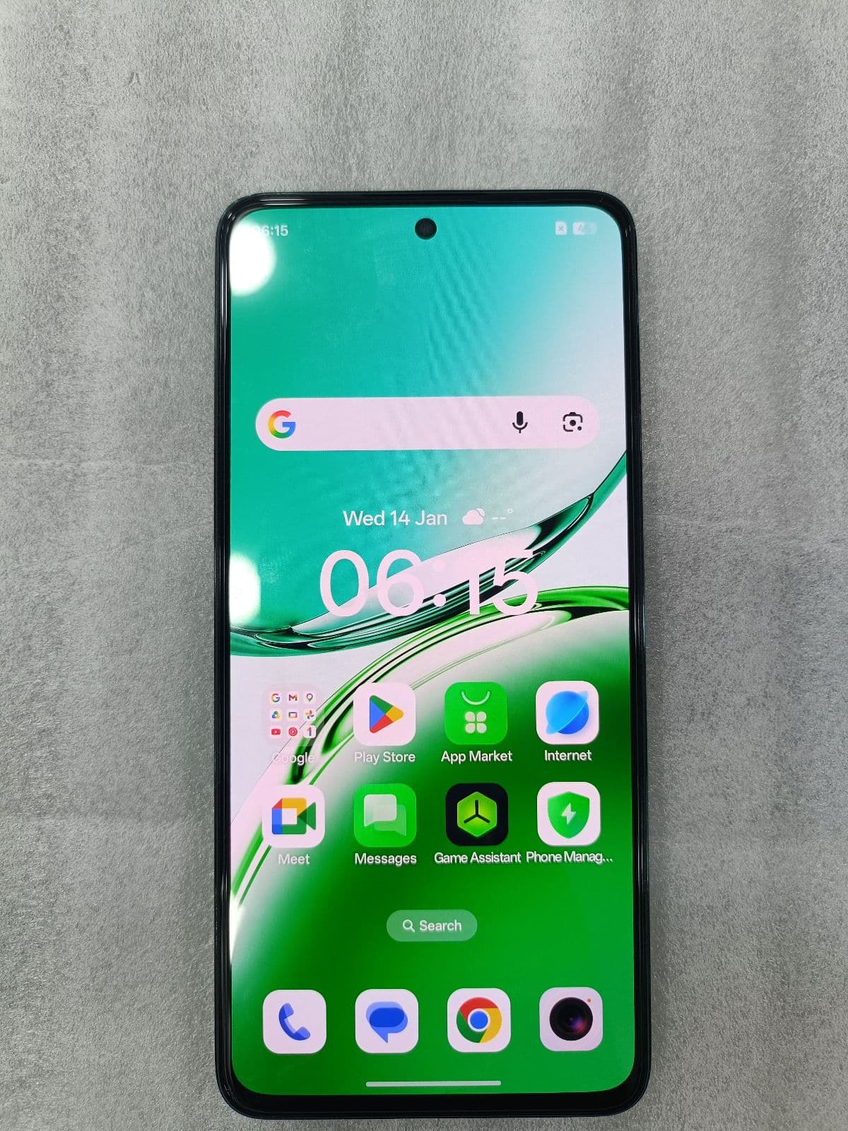 Oppo Reno 12 F 5G 12GB / 256GB in Olive Green — photo 4