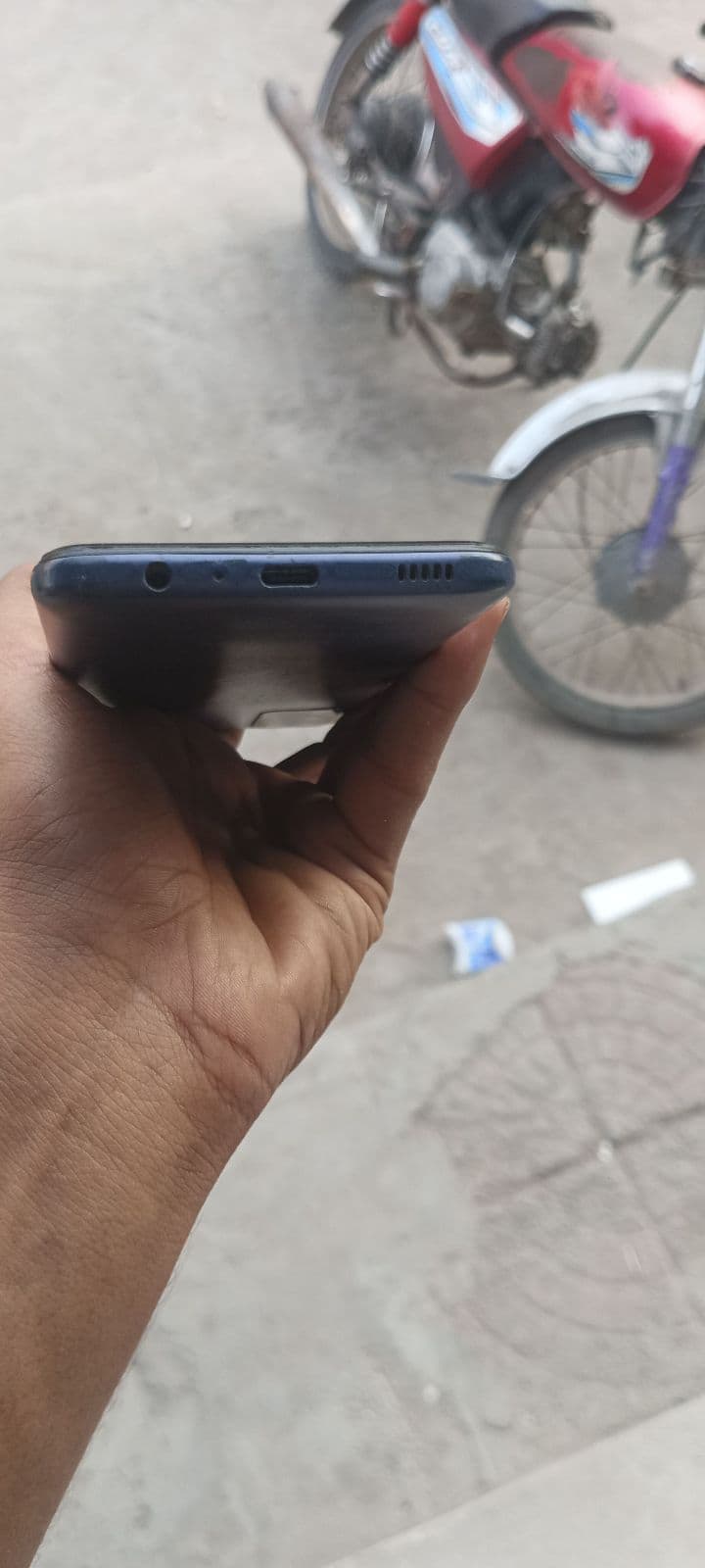 Samsung Galaxy A02s 4GB / 64GB in Blue — photo 3