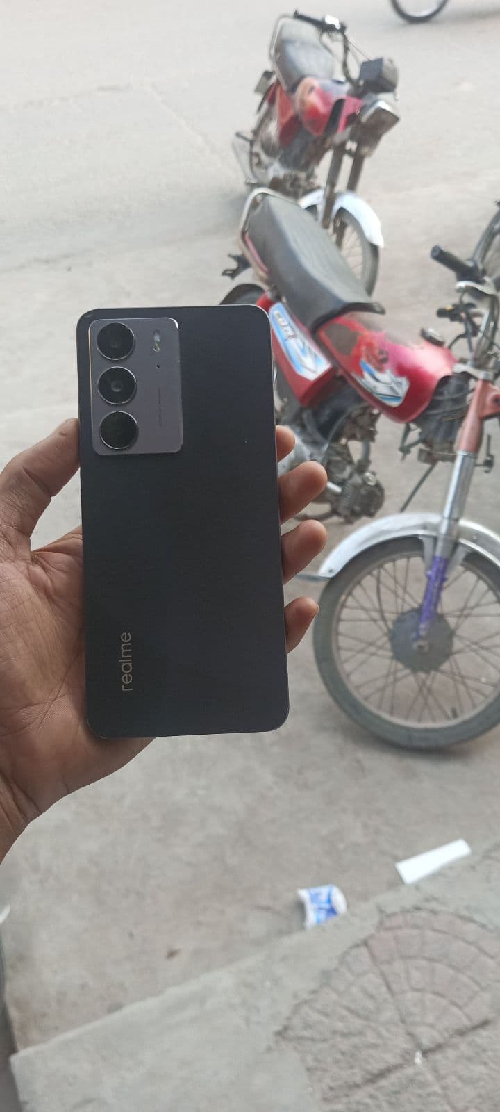 Realme C75 · 8GB / 128GB
