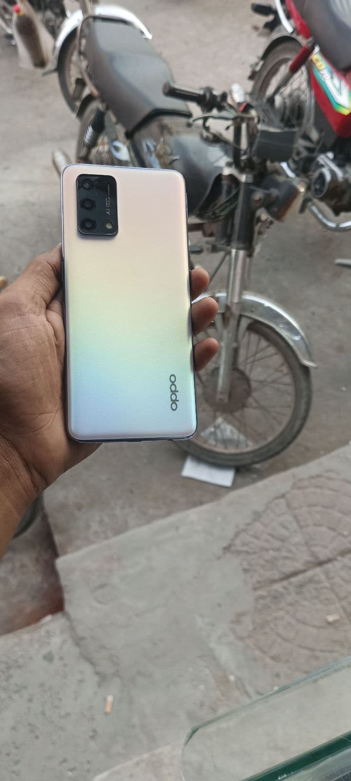 Oppo A95 · 8GB / 128GB