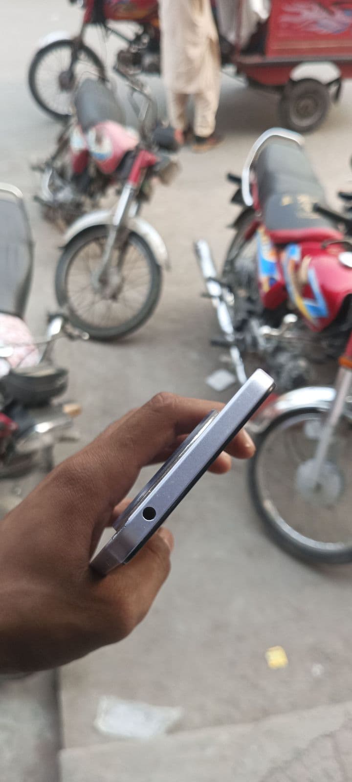 Xiaomi Redmi 14C 6GB / 128GB in Dreamy Purple — photo 5
