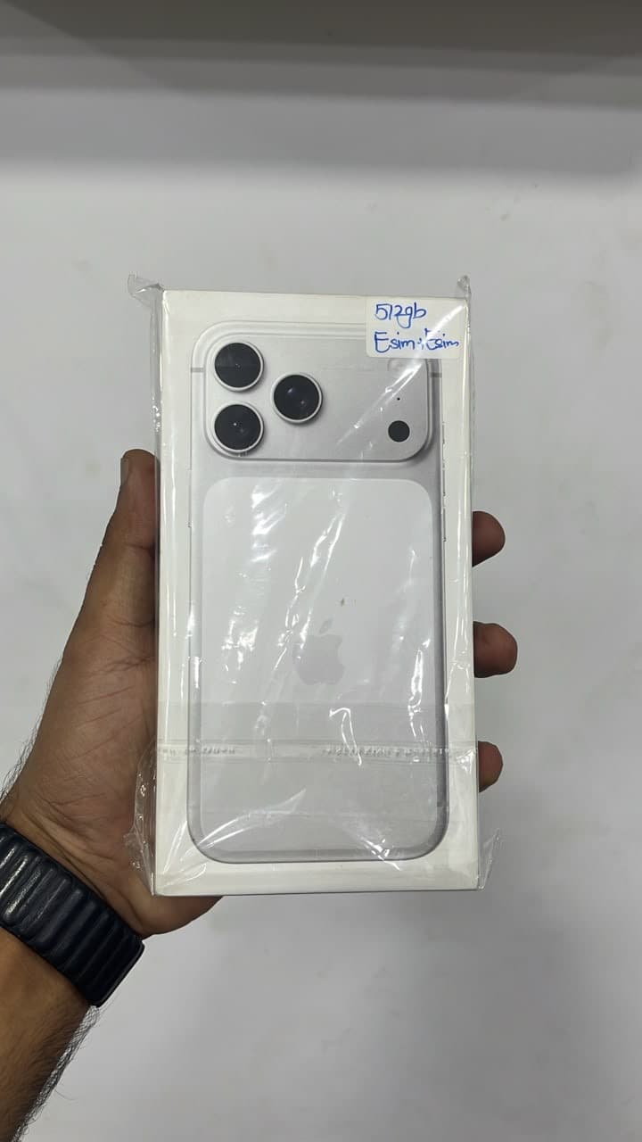 Apple iPhone 17 Pro Max 1TB in Deep Blue — photo 3