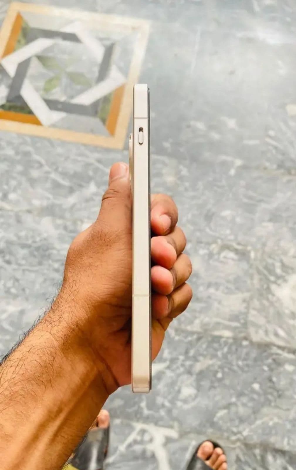 OnePlus Ace 5 12GB / 256GB in Gravity Titanium — photo 3
