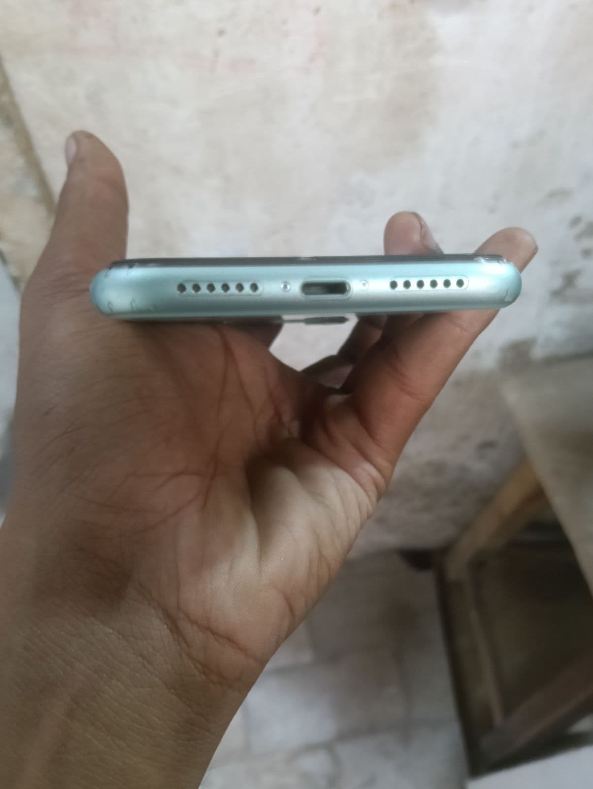 Apple iPhone 11 64GB in Green — photo 4