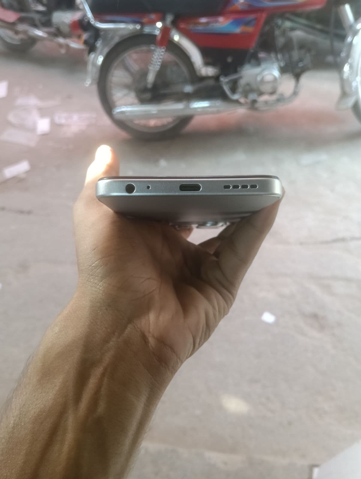 Infinix Smart 9 4GB / 128GB in Neo Titanium — photo 3