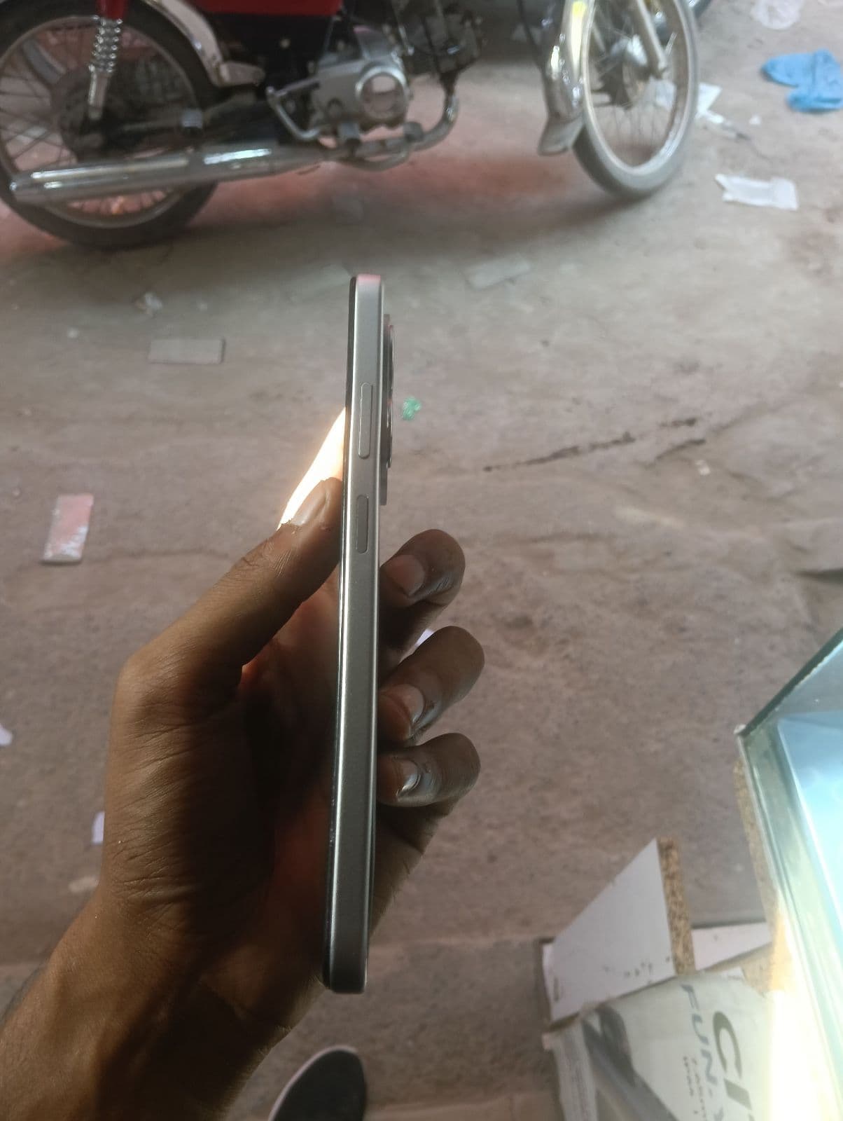 Infinix Smart 9 4GB / 128GB in Neo Titanium — photo 5