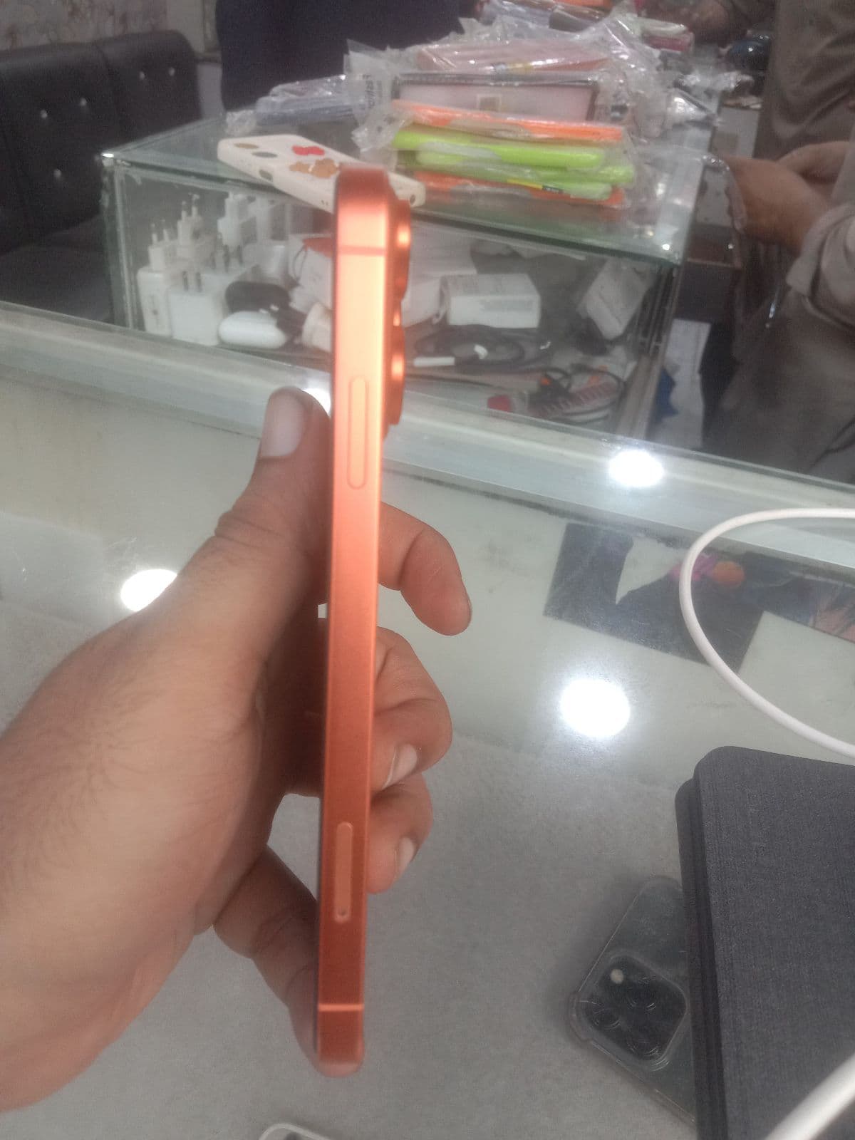Apple iPhone XR 64GB in Black — photo 4