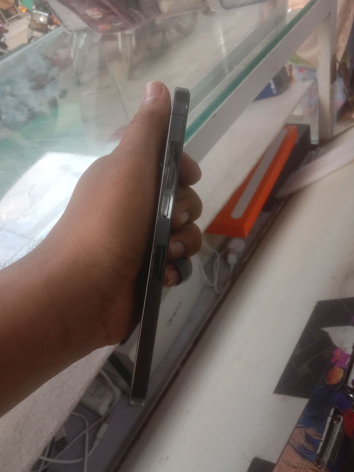 Apple iPhone 12 Pro Max 512GB in Graphite — photo 3