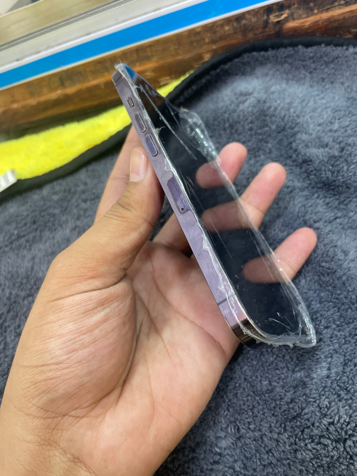 Apple iPhone 14 Pro 128GB in Deep Purple — photo 4