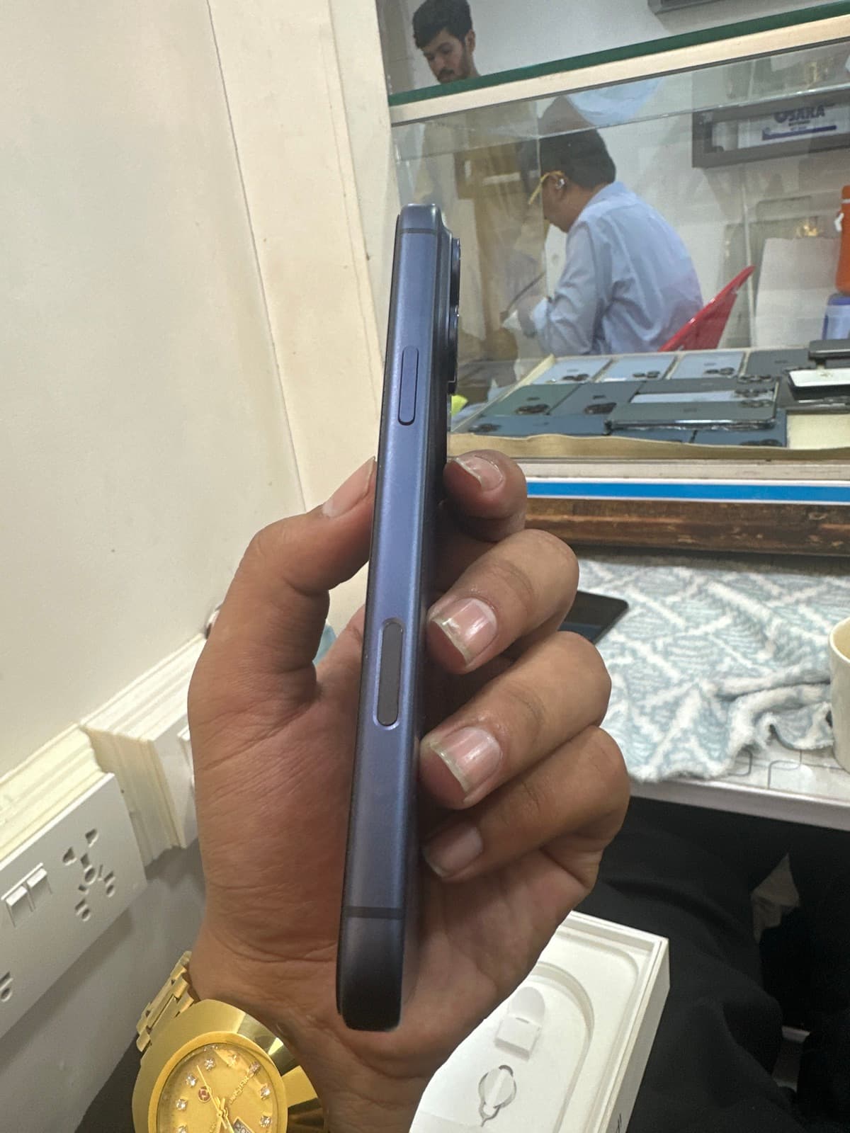 Apple iPhone 17 Pro Max 256GB in Deep Blue — photo 4