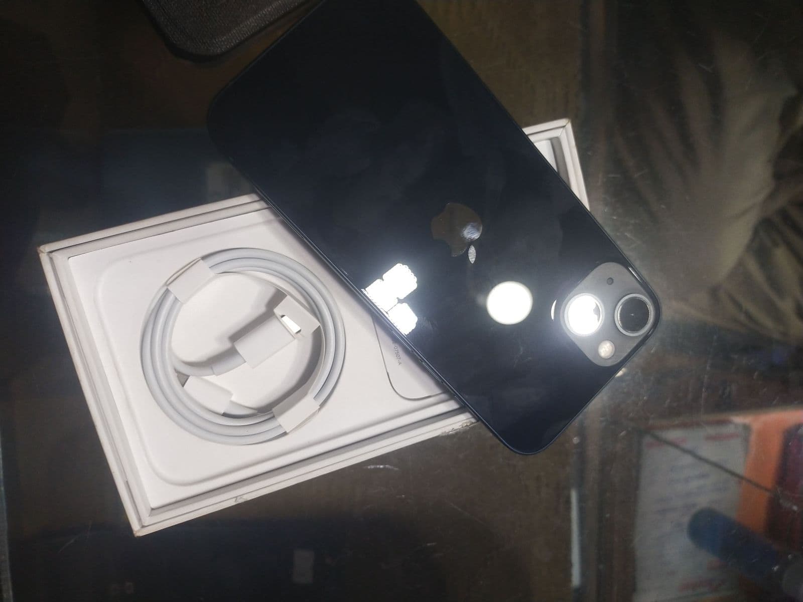 iPhone 13 · 128GB