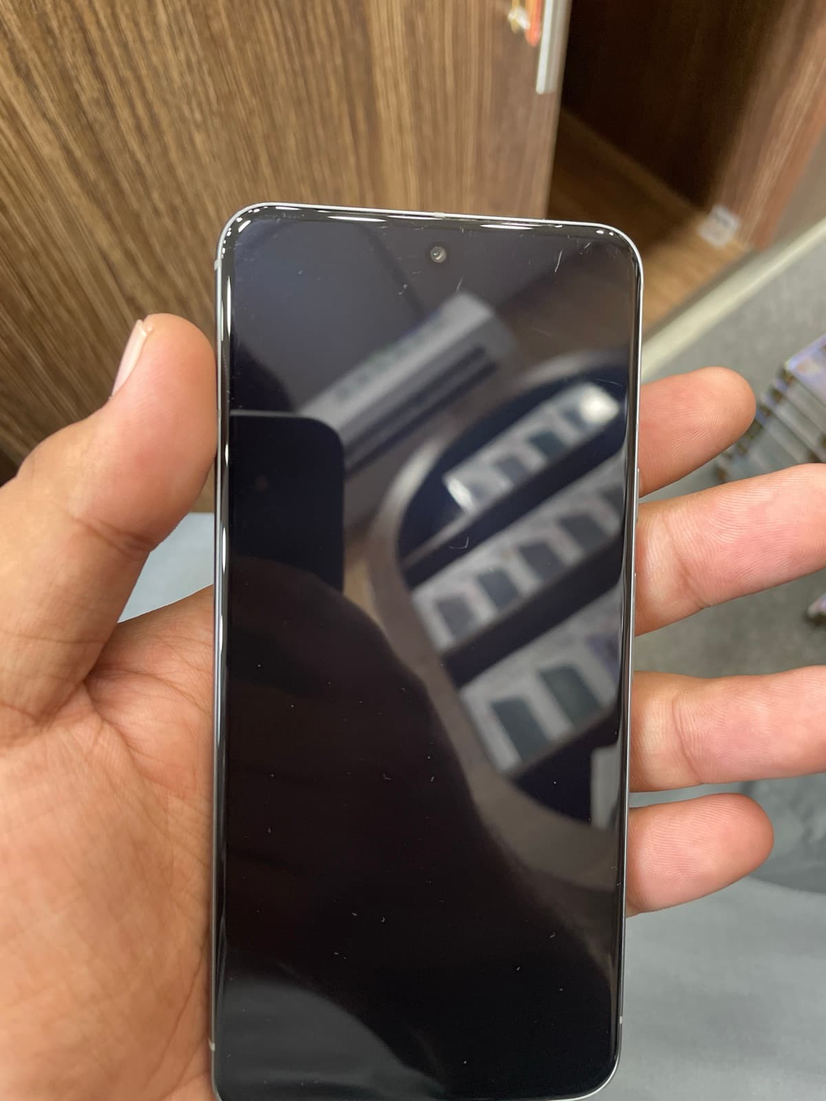 Google Pixel 8 8GB / 128GB in Hazel — photo 1