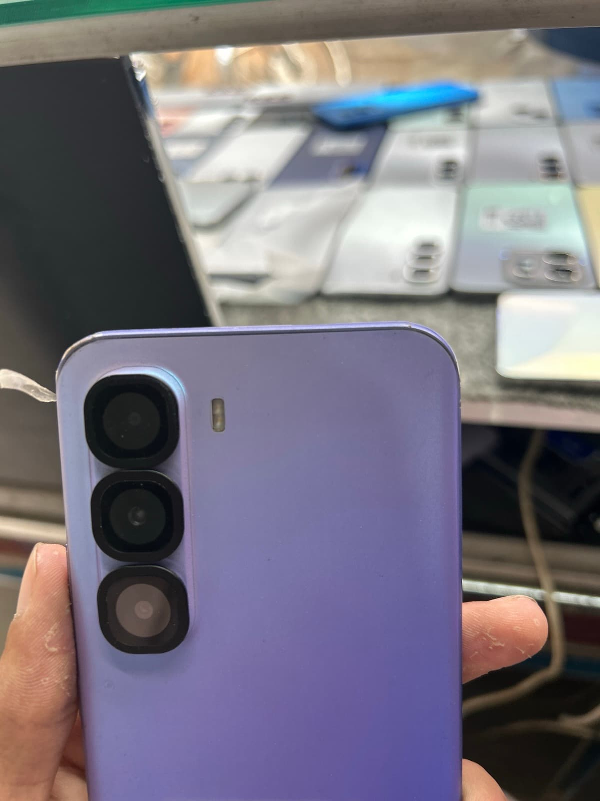 Infinix Hot 60 Pro+ · 8GB / 256GB