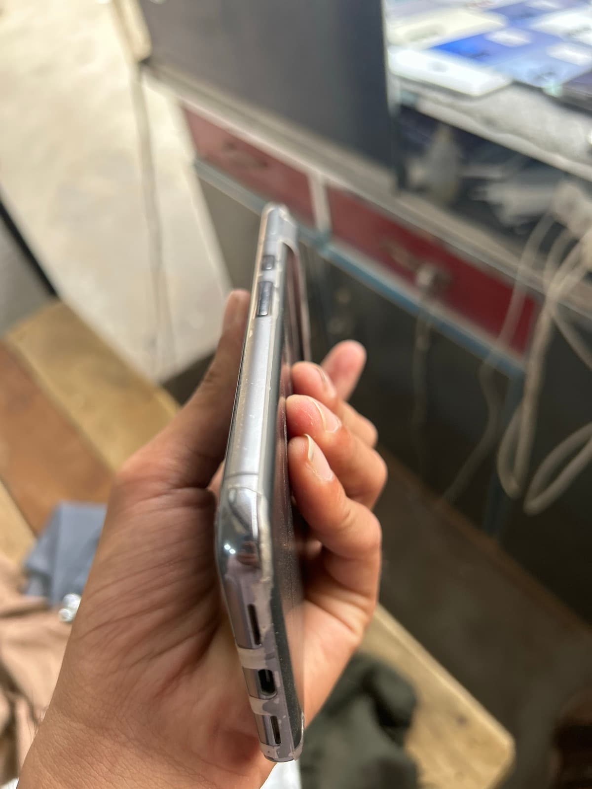 Google Pixel 8 Pro 12GB / 128GB in Obsidian — photo 4