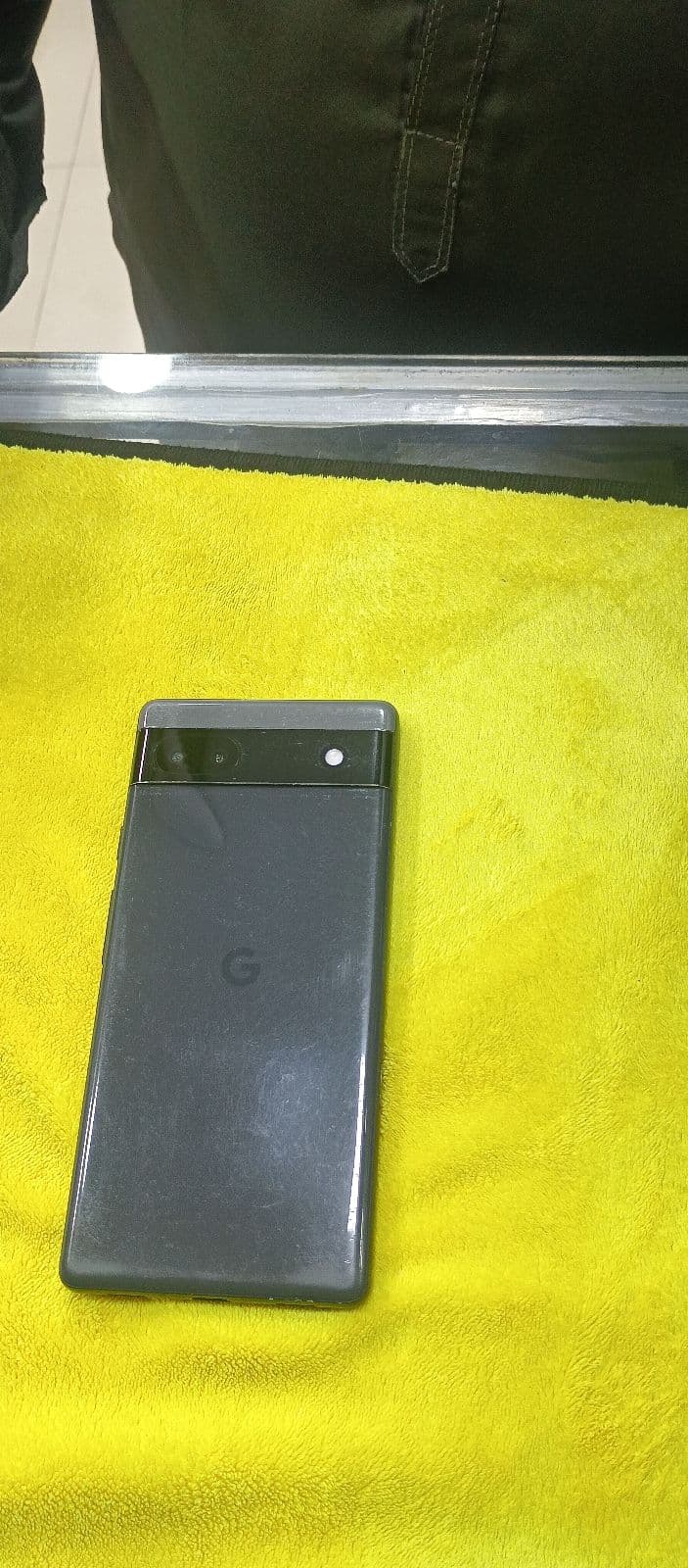 Google Pixel 6a 6GB / 128GB in Charcoal — photo 1
