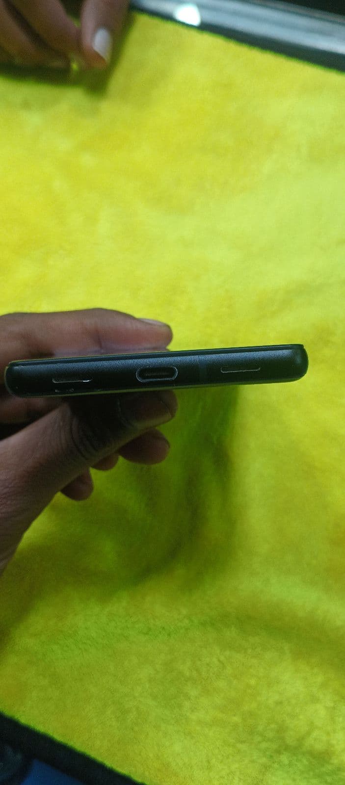 Google Pixel 6a 6GB / 128GB in Charcoal — photo 5