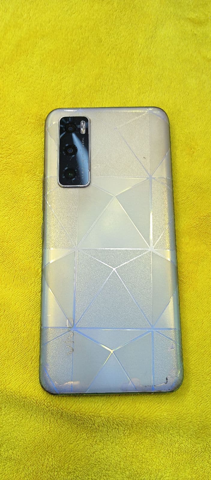 Vivo V20 SE · 8GB / 128GB
