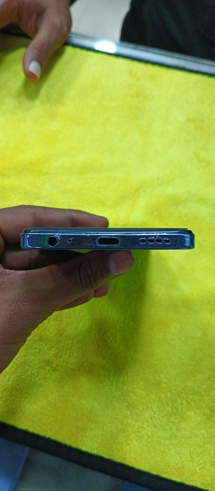 Infinix Hot 40i 8GB / 256GB in Palm Blue — photo 5