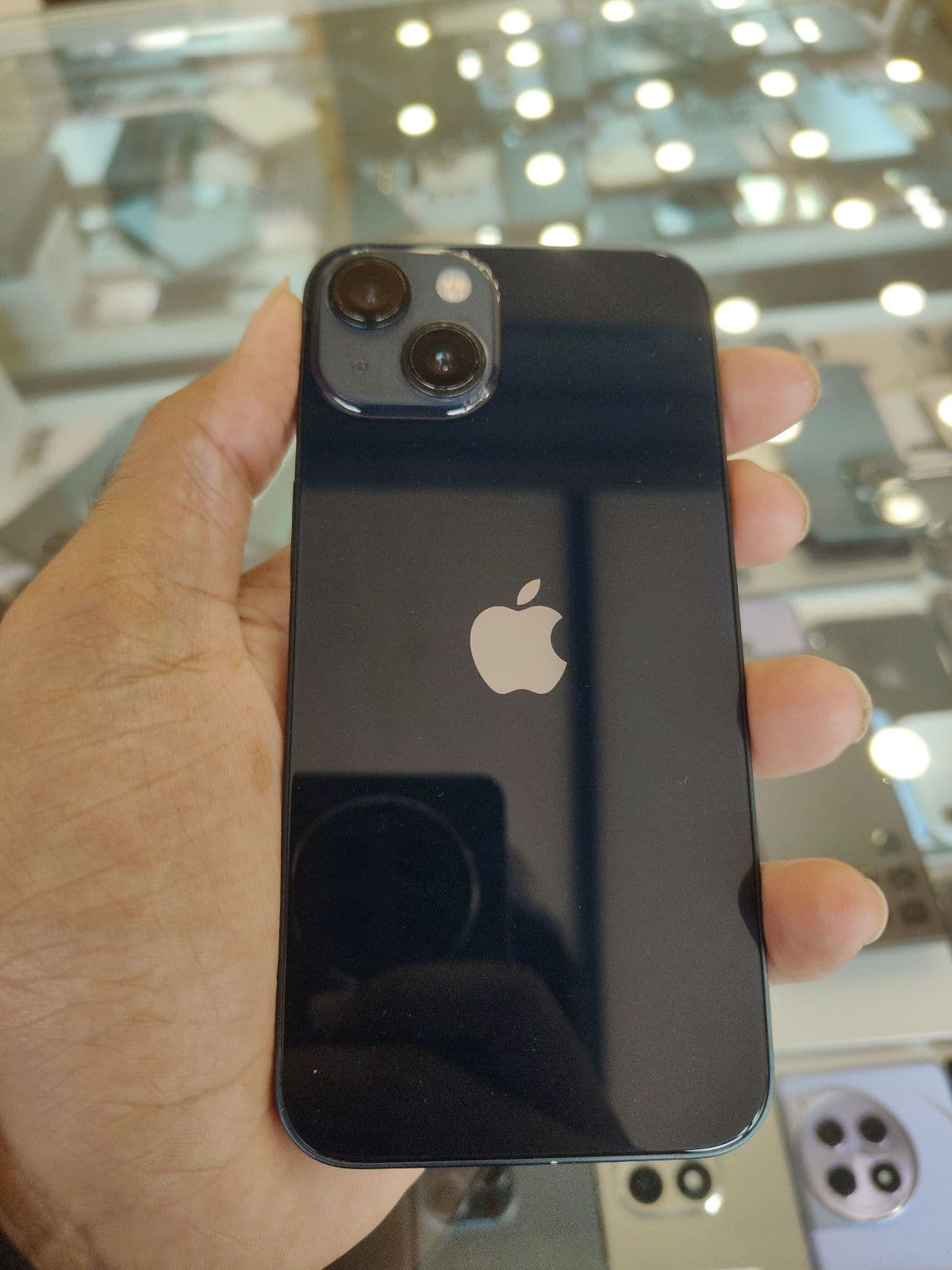 iPhone 13 · 128GB