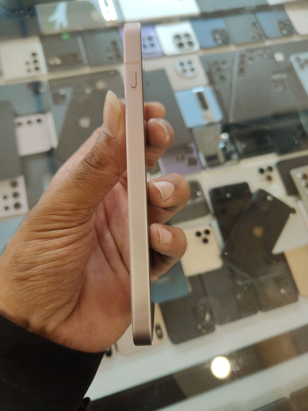 OnePlus 13T 12GB / 256GB in Heart-pounding Pink — photo 3