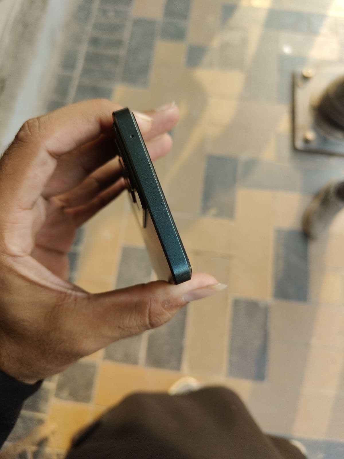 Oppo Reno 11 F 5G 8GB / 256GB in Palm Green — photo 4