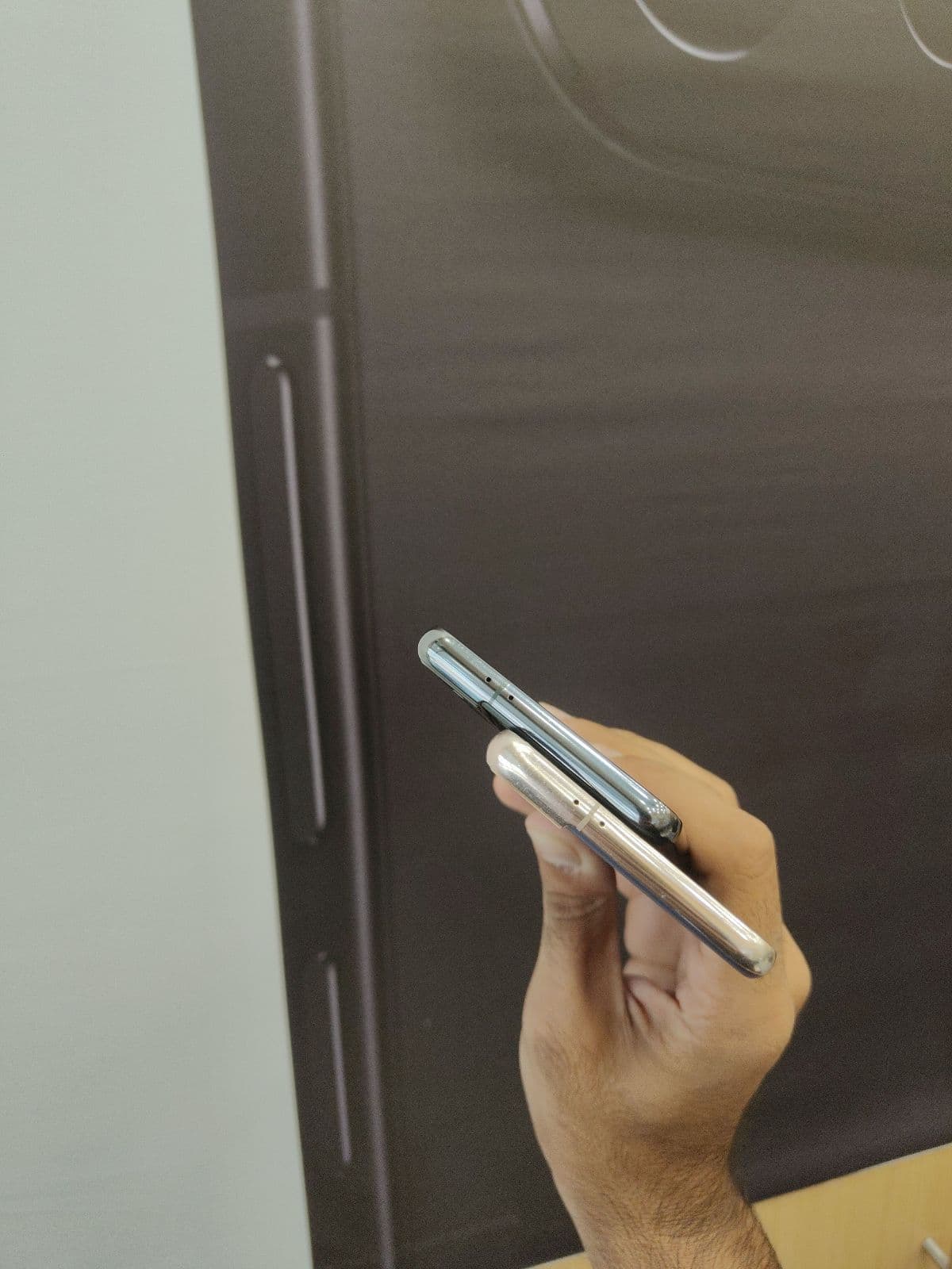 Samsung Galaxy S21 8GB / 128GB in Phantom Gray — photo 3