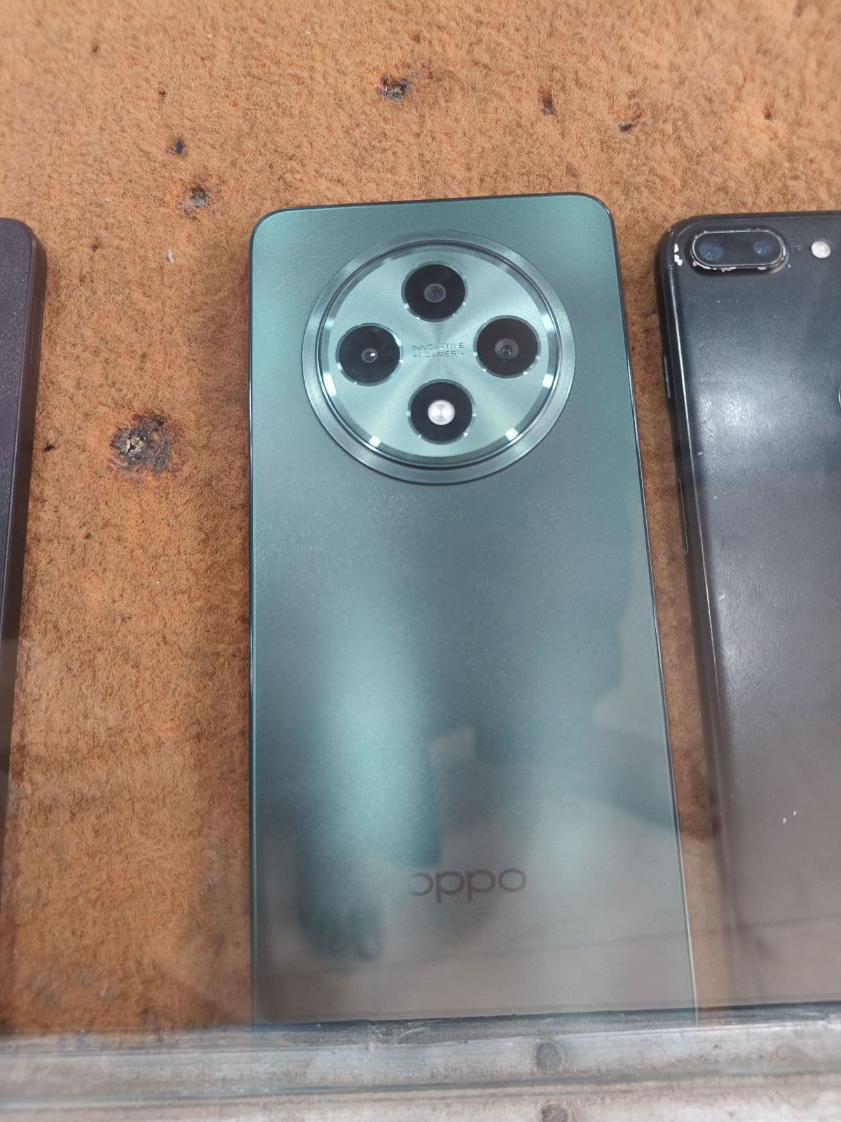 Oppo Reno 12 5G 8GB / 256GB in Astro Silver — photo 2