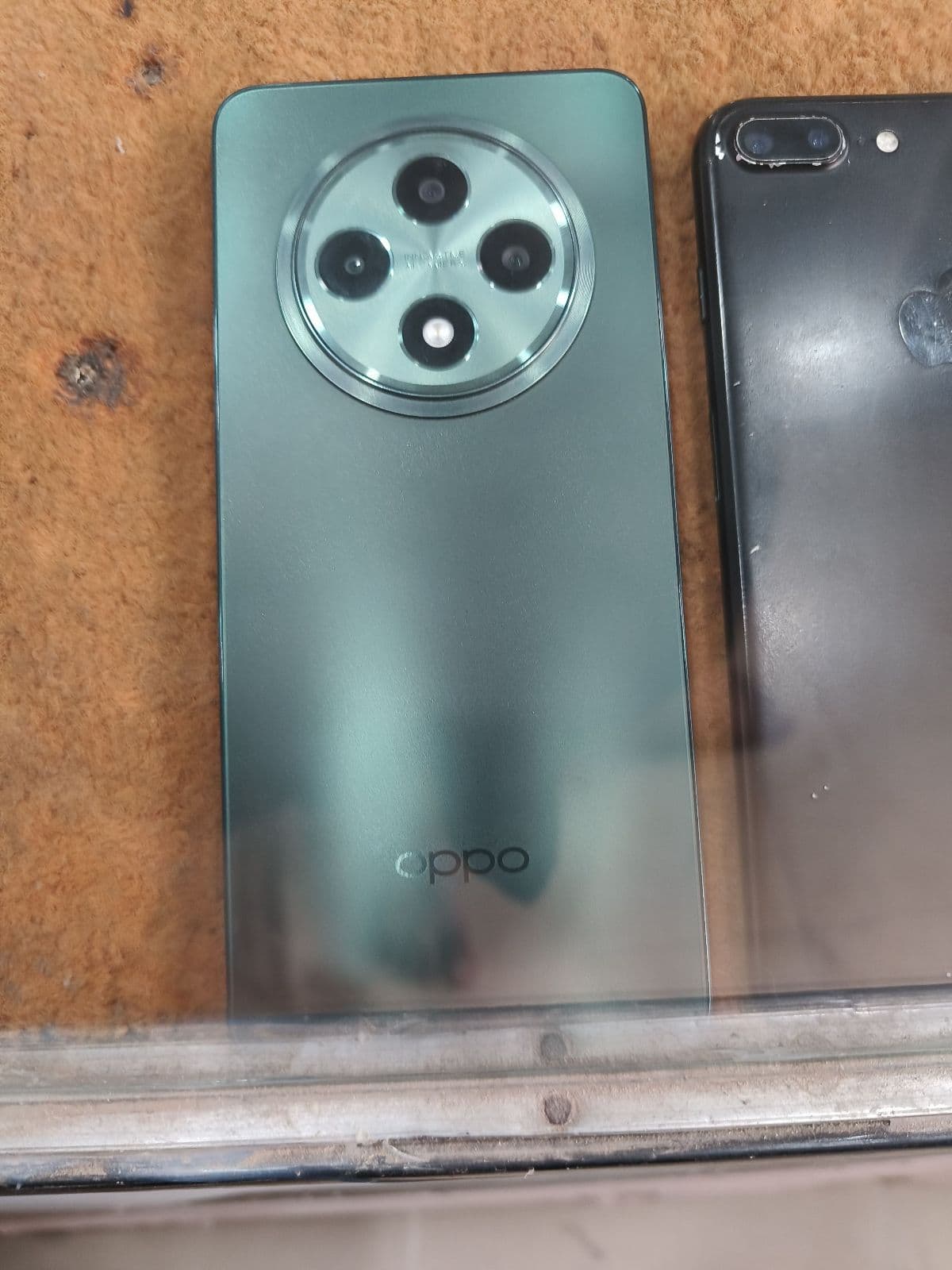 Oppo Reno 12 5G 8GB / 256GB in Astro Silver — photo 3