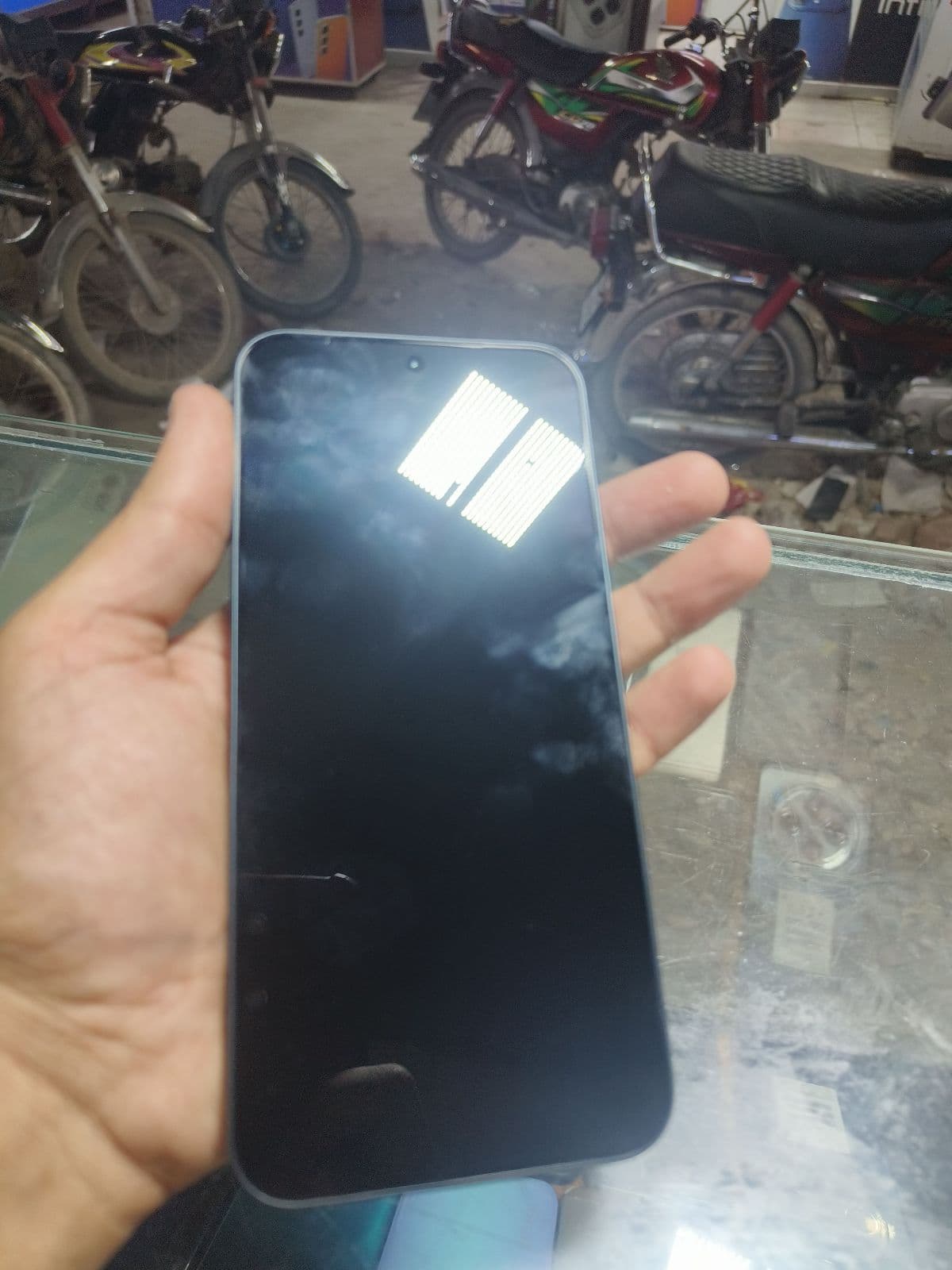 Vivo Y500 8GB / 128GB in Midnight Blue — photo 4