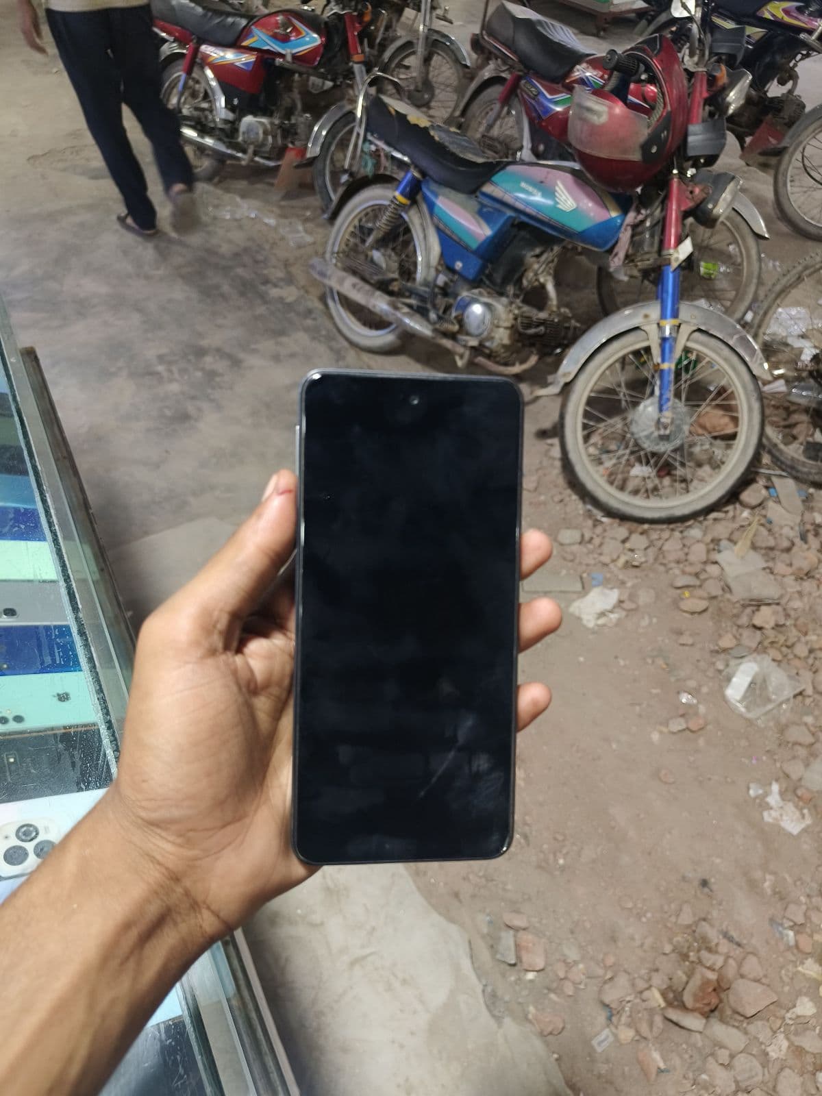 Infinix Smart 8 Pro 4GB / 64GB in Timber Black — photo 2