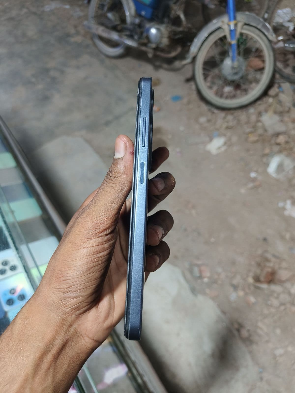 Infinix Smart 8 Pro 4GB / 64GB in Timber Black — photo 5