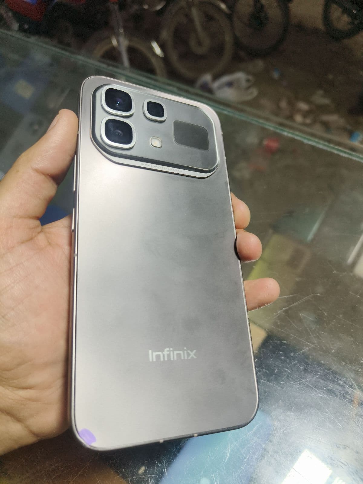 Infinix Note 60 Pro · 8GB / 256GB