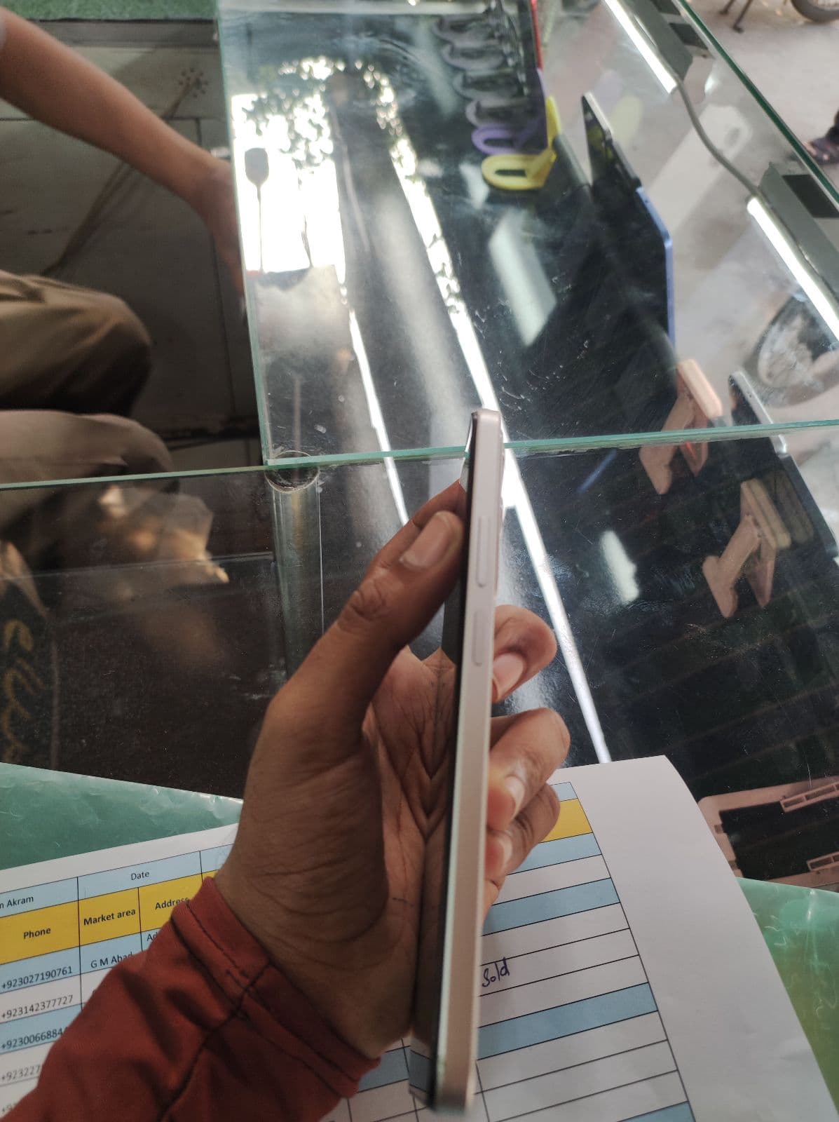 Xiaomi POCO C71 6GB / 128GB in Desert Gold — photo 3