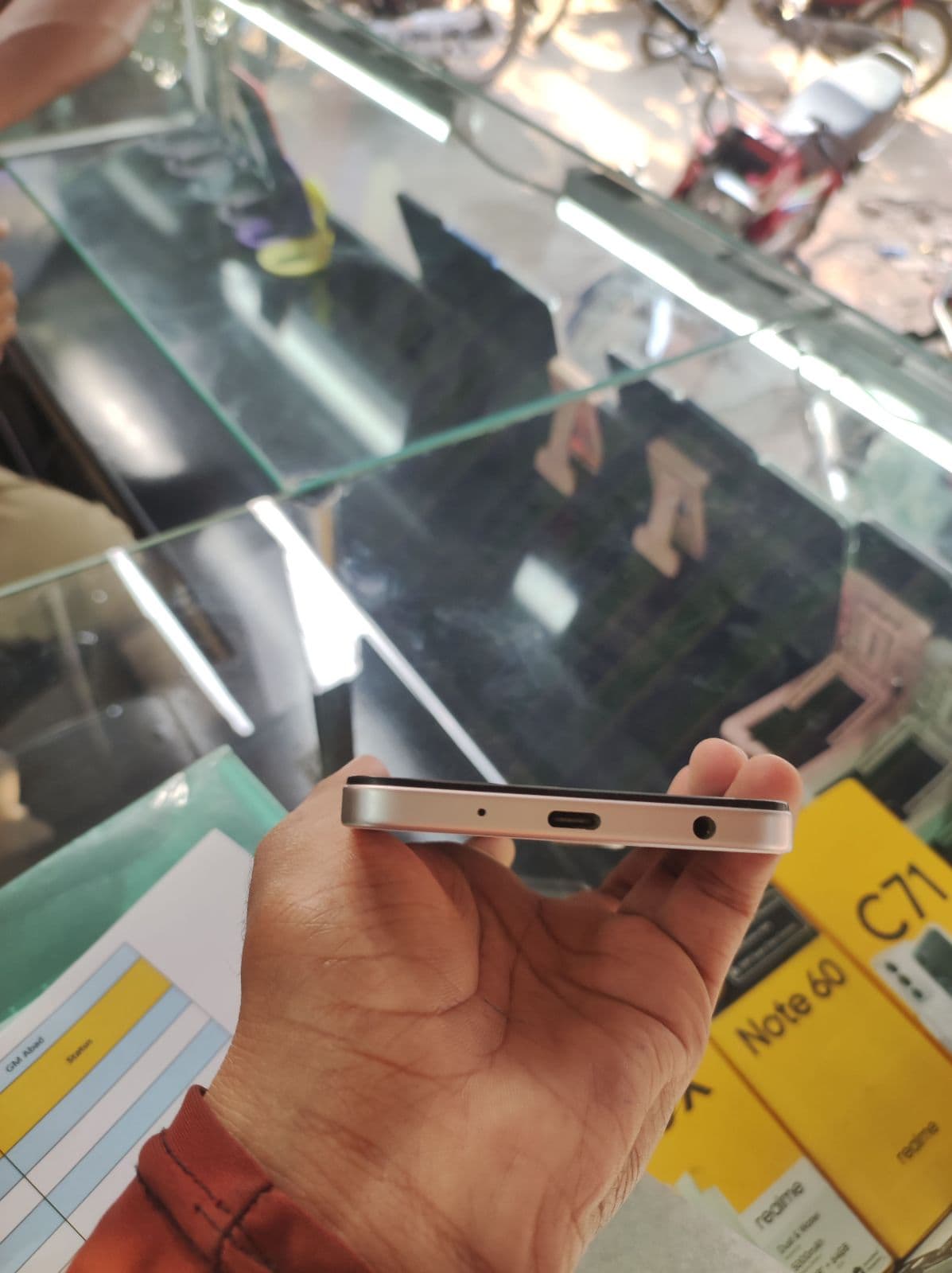Vivo Y05 4GB / 128GB in Summit Platinum — photo 3