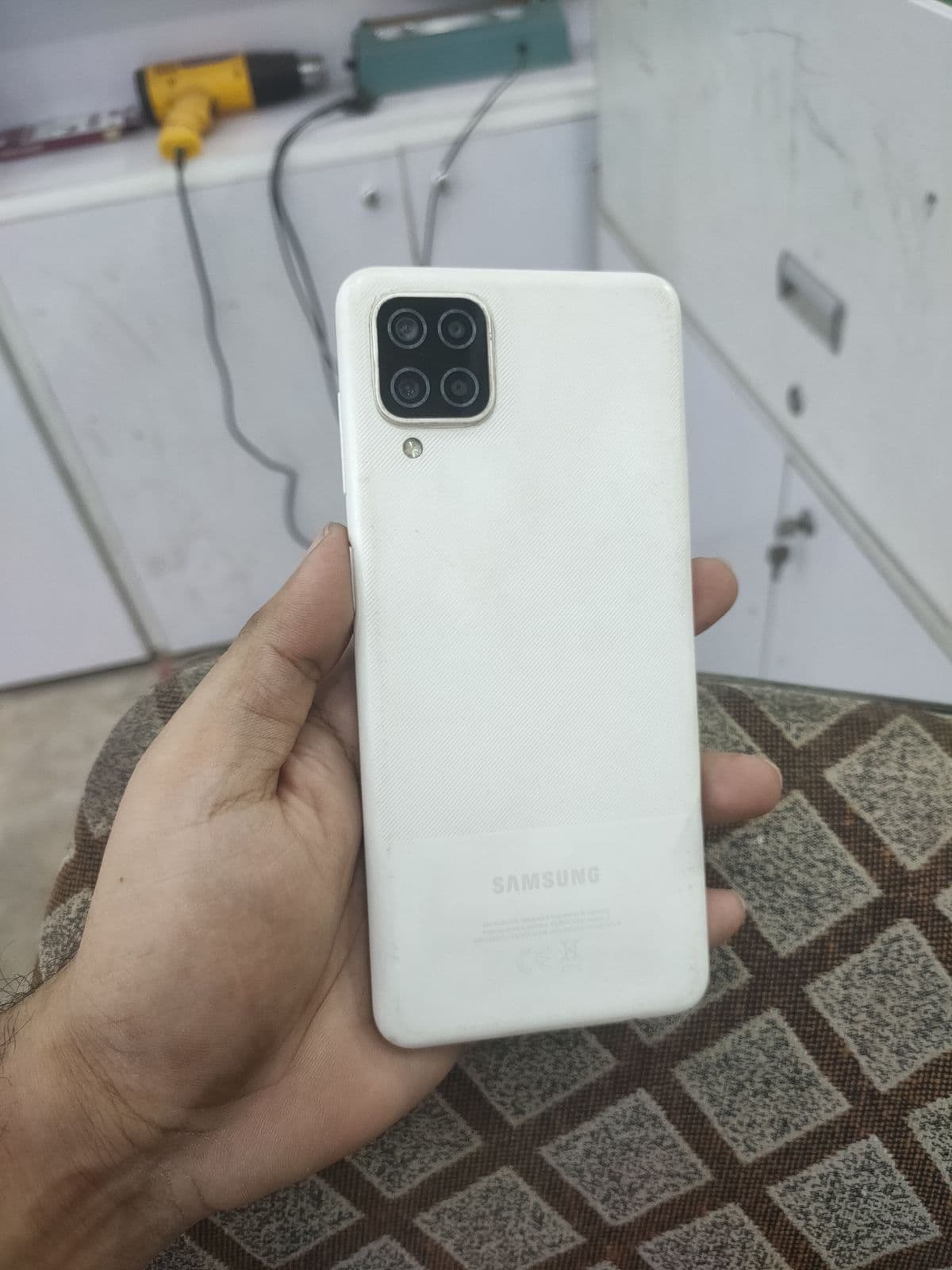 Galaxy A12 · 4GB / 128GB