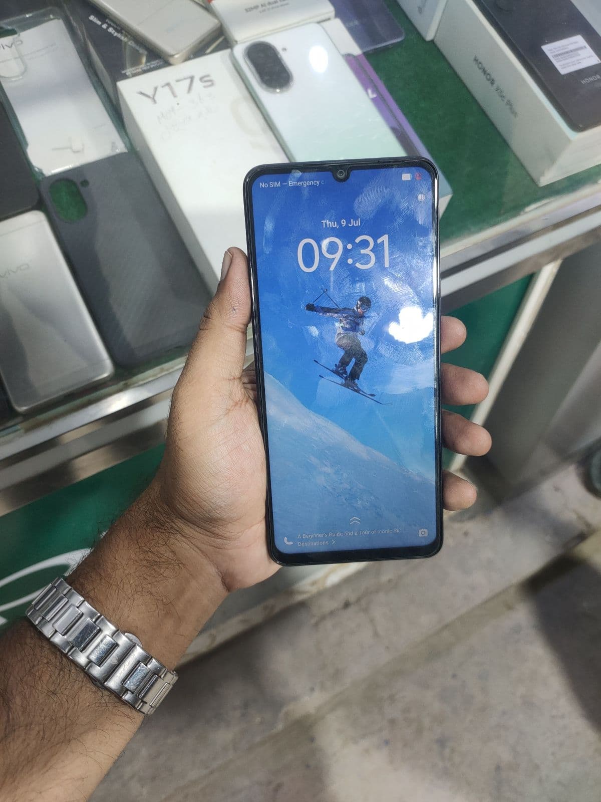 Vivo Y05 4GB / 64GB in Voyage Black — photo 2